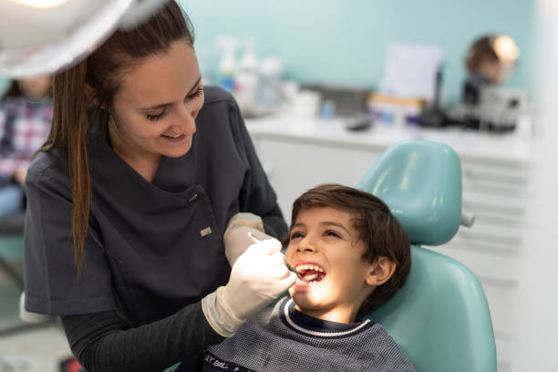 Best Emergency Dental Extractions in Groesbeck, OH